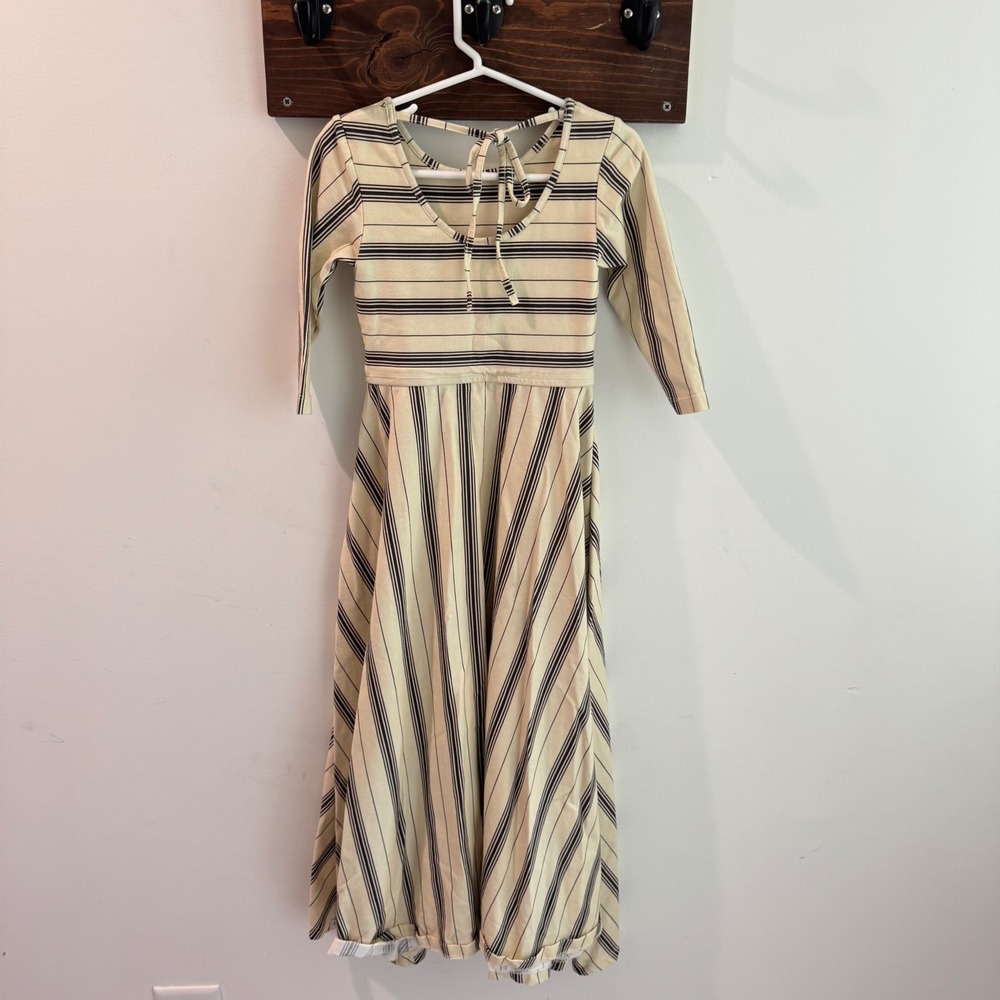 Omi Jo Girls Striped Maxi Dress Cream Black Size 6 Tie Back 3/4 Sleeve - Picture 2 of 4